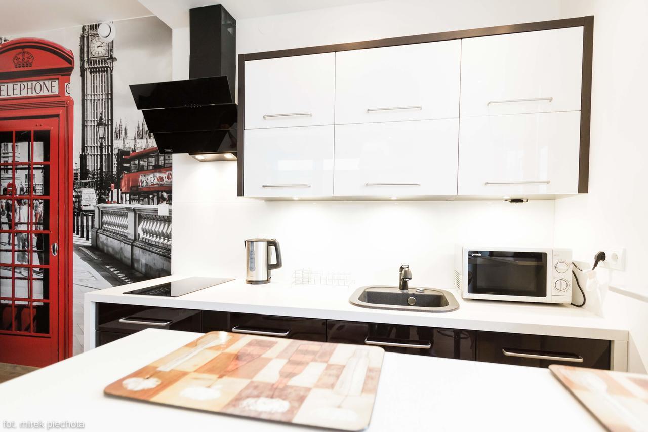 P&O Serviced Apartments Fabryczna Varsavia Esterno foto