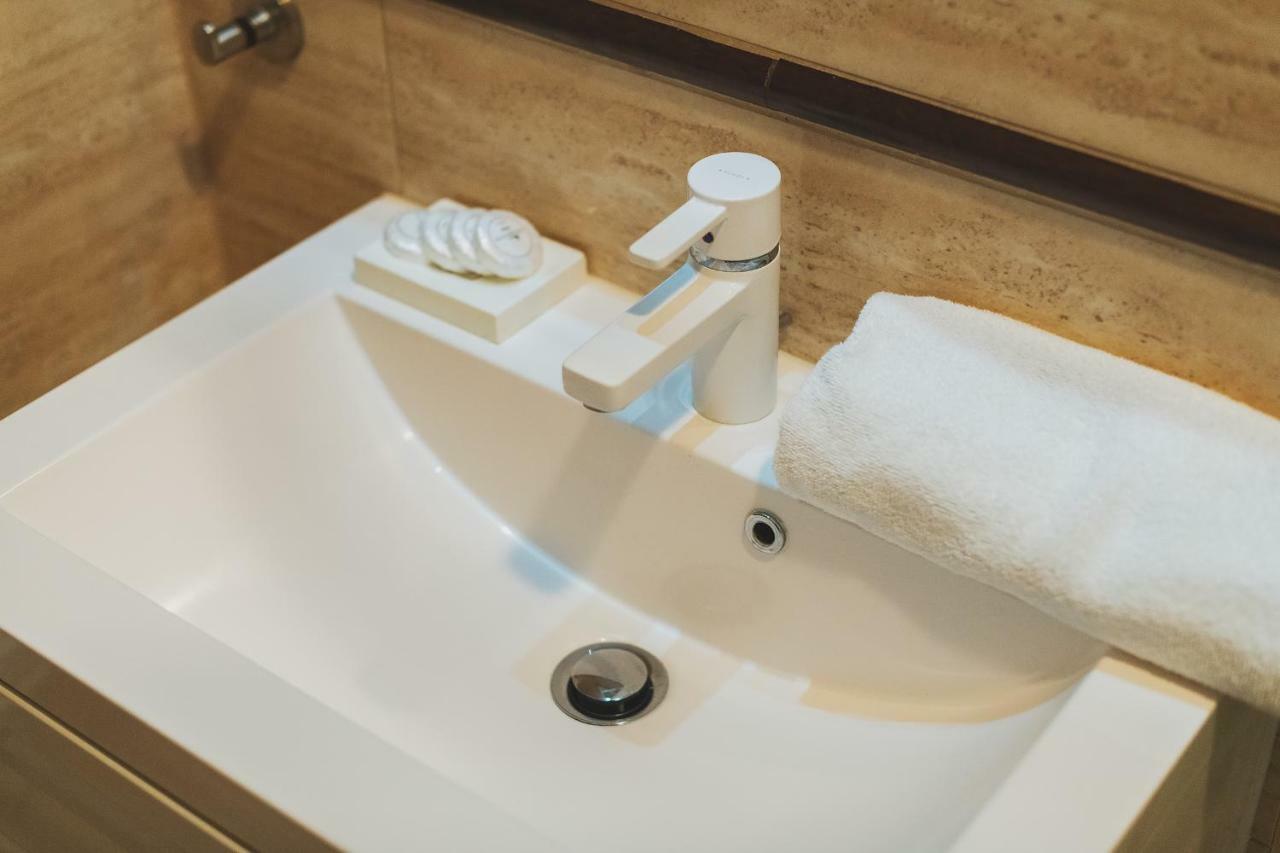 P&O Serviced Apartments Fabryczna Varsavia Esterno foto