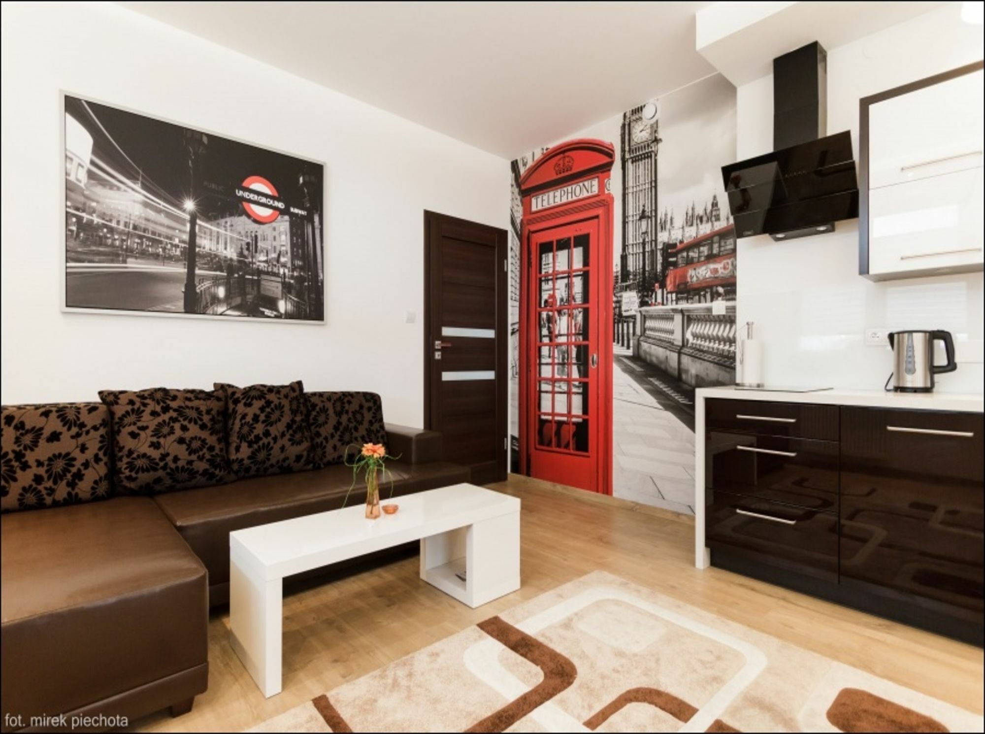 P&O Serviced Apartments Fabryczna Varsavia Esterno foto